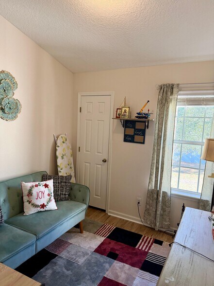 Building Photo - 575 Oakleaf Plantation Pky