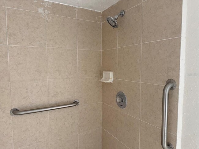 Building Photo - 7522 Sugar Bend Dr