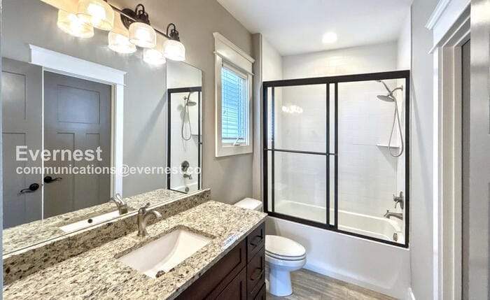 Building Photo - 1501C 9th Ave N