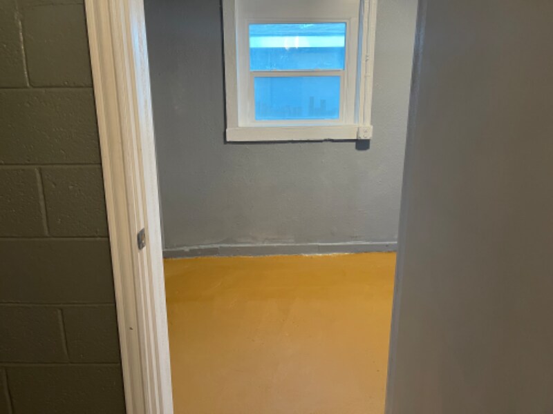 Building Photo - 3217 James Ave