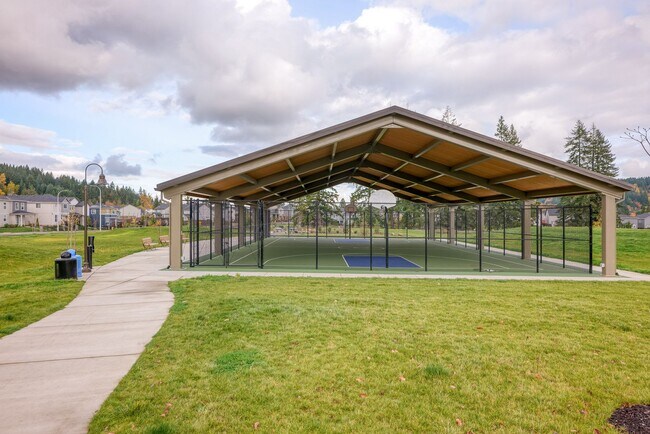 Building Photo - Pleasant Valley Villages 3 Bedroom Townhome with Community Center