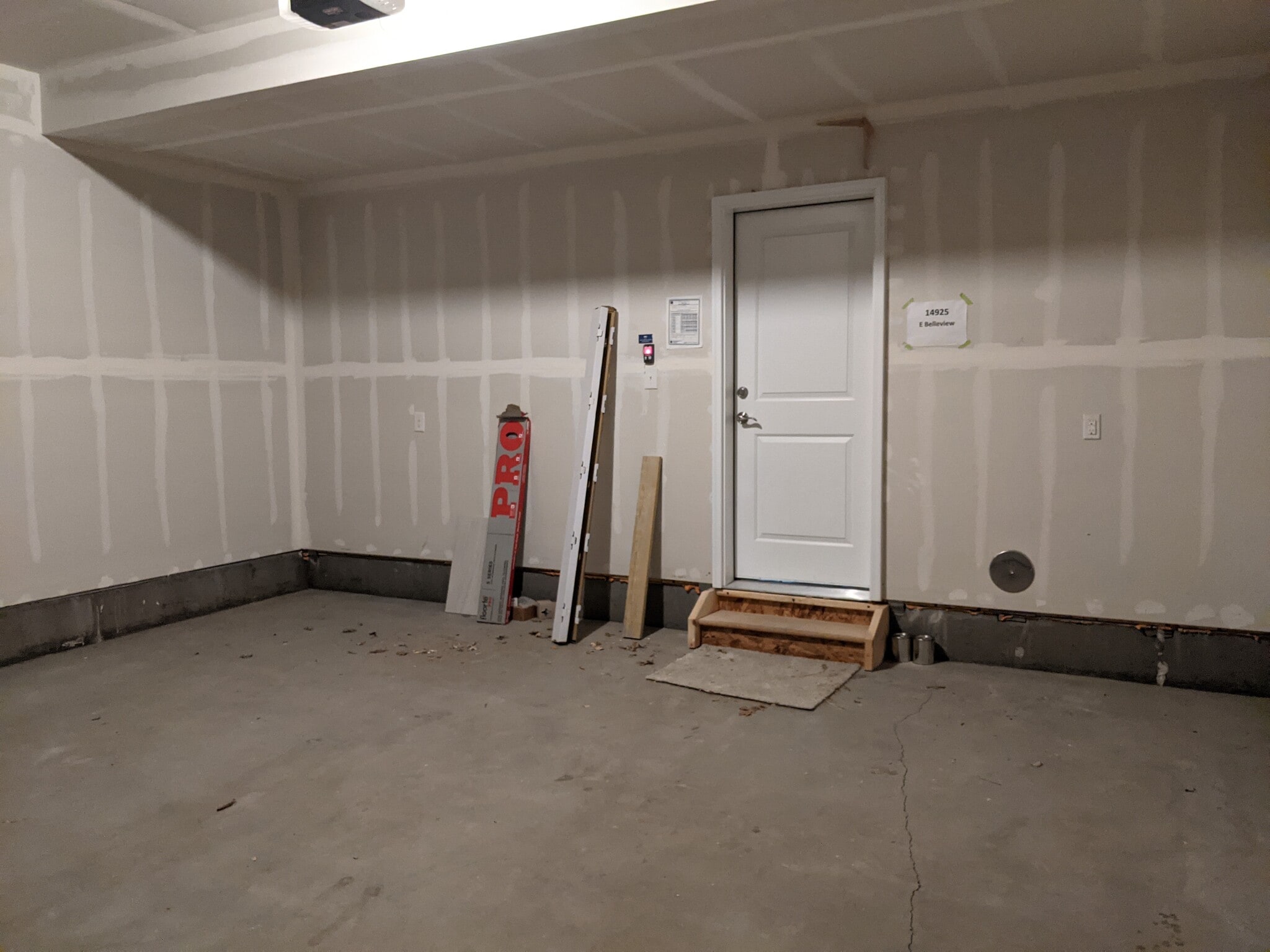 Garage - 14925 E Belleview Dr