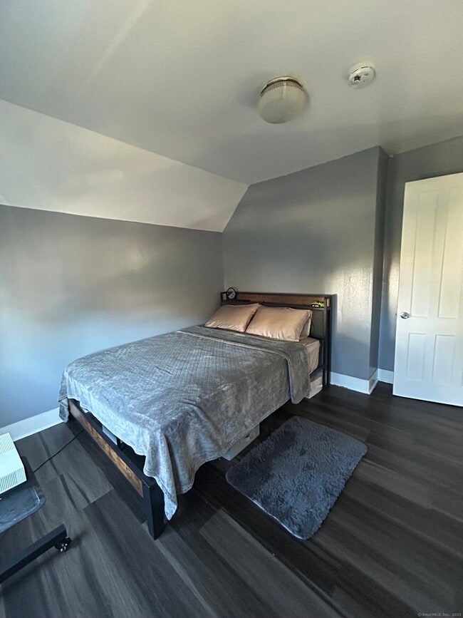 Building Photo - 222 Summerfield Ave