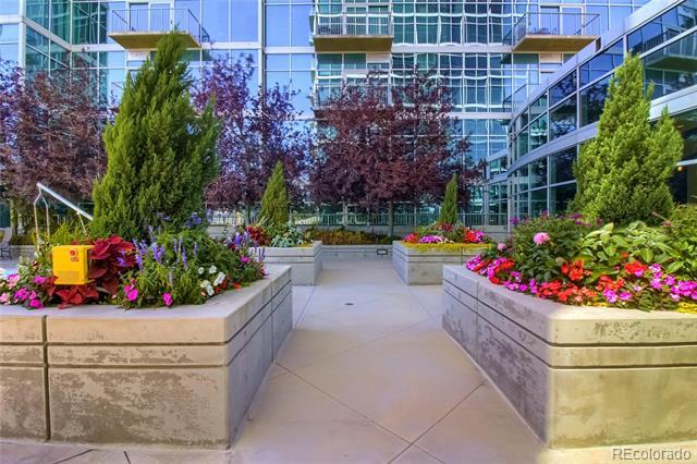 Building Photo - 1700 Bassett St