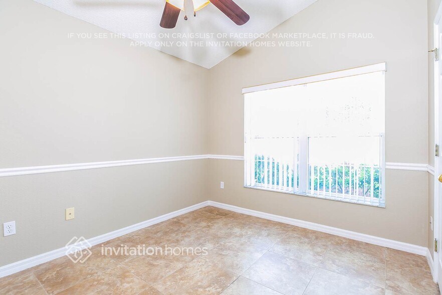 Building Photo - 2441 Bridgeport Cir