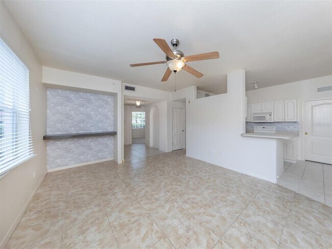 Building Photo - 4437 Corso Venetia Blvd