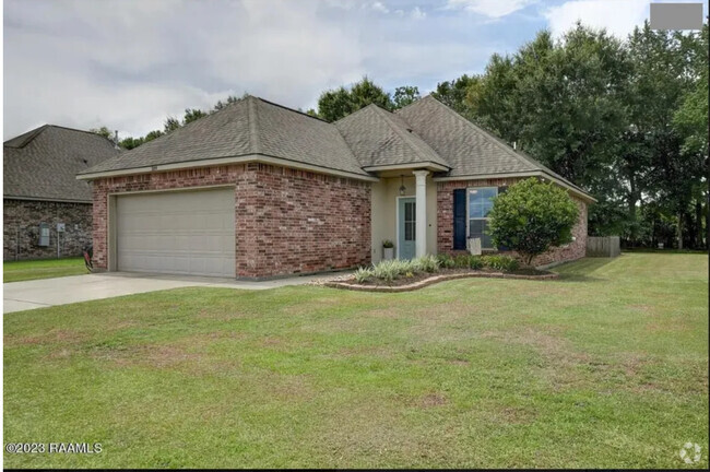Building Photo - 109 Caddo Ct