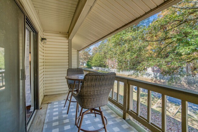 Building Photo - Maumelle Chic Condo