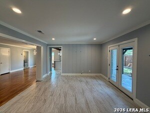 Building Photo - 2555 W Kings Hwy