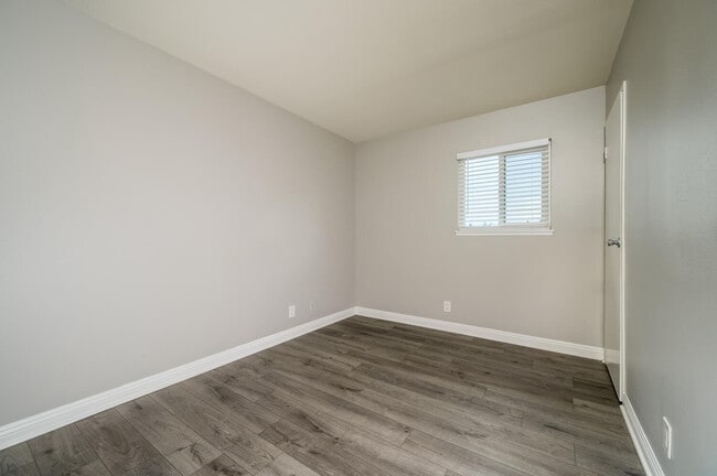 Building Photo - 9615 Adams Ave