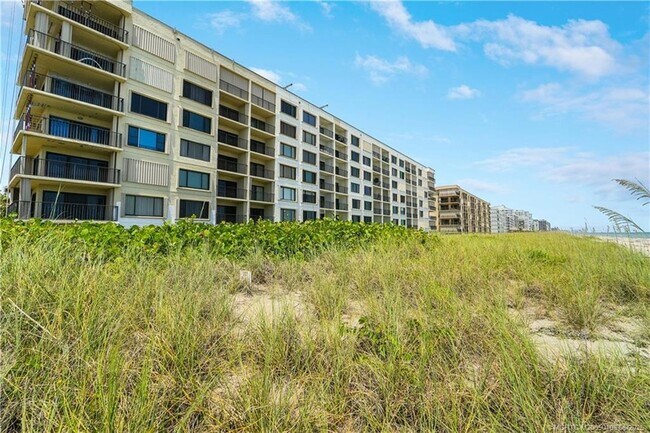 Building Photo - 10310 S Ocean Dr