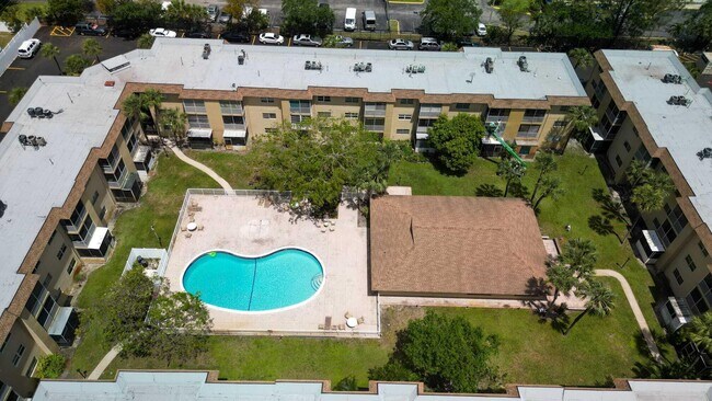 Building Photo - 4101 NW 26th St