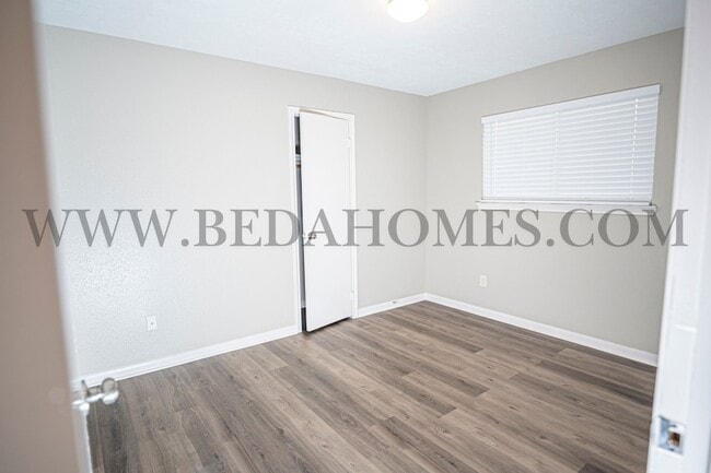Building Photo - 5365 Tallowwood Terrace