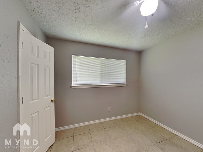 Building Photo - 12615 Enchanted Path Dr