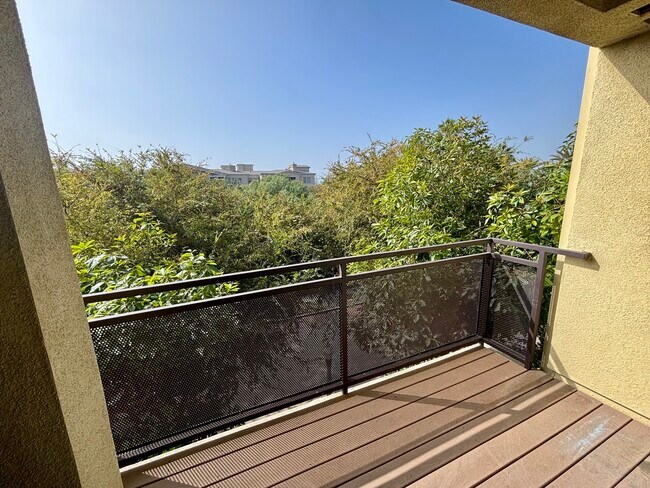 Building Photo - 13200 Pacific Promenade