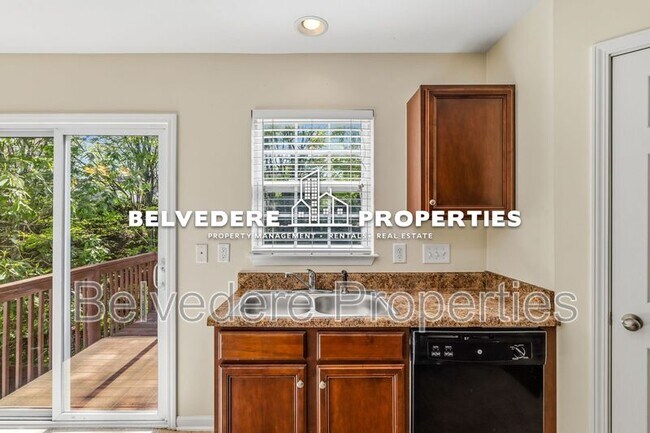 Building Photo - 36 Ackland Dr