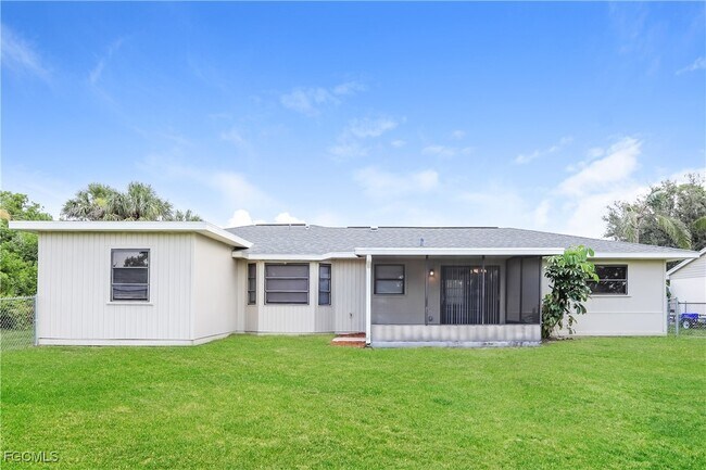 Building Photo - 4333 Targee Ave