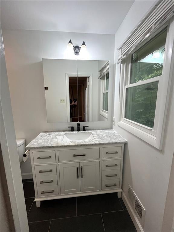 Building Photo - 2301 Echo Hills Cir NE