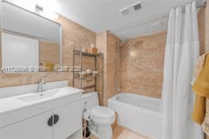 Building Photo - 540 Brickell Key Dr