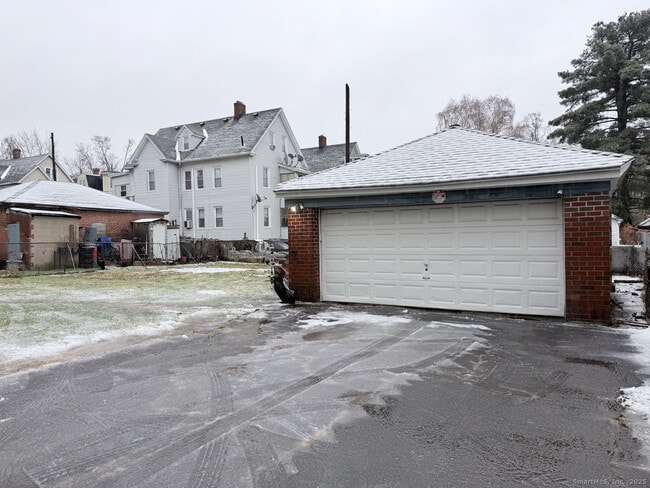 Building Photo - 69 South St