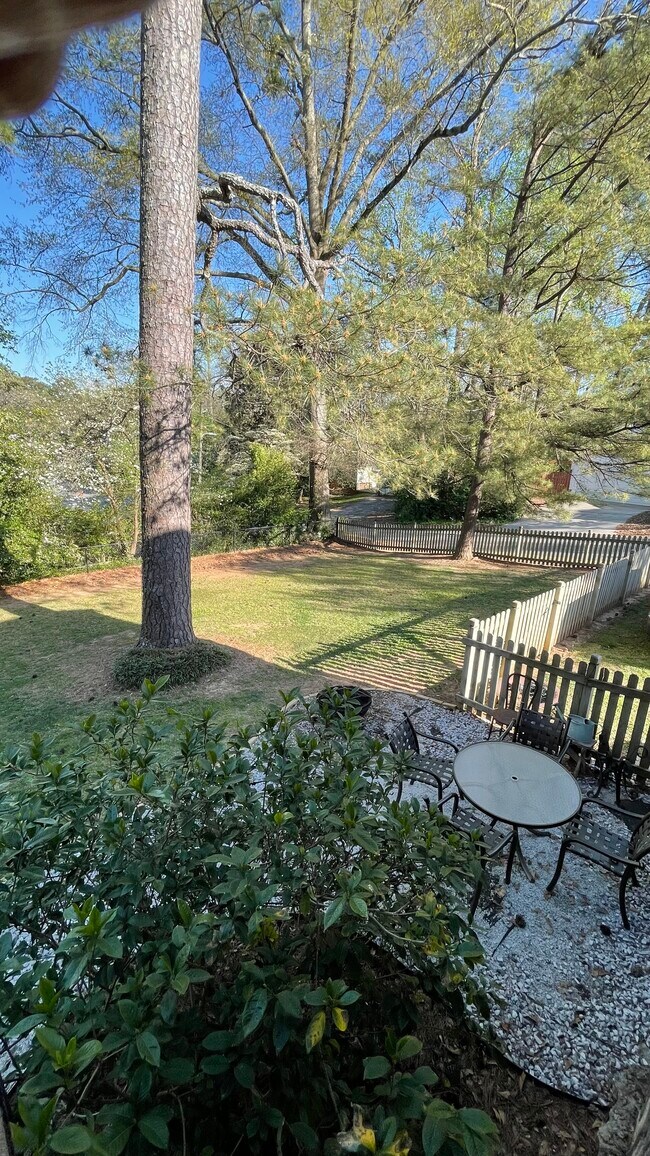 Building Photo - 1439 Clairmont Rd