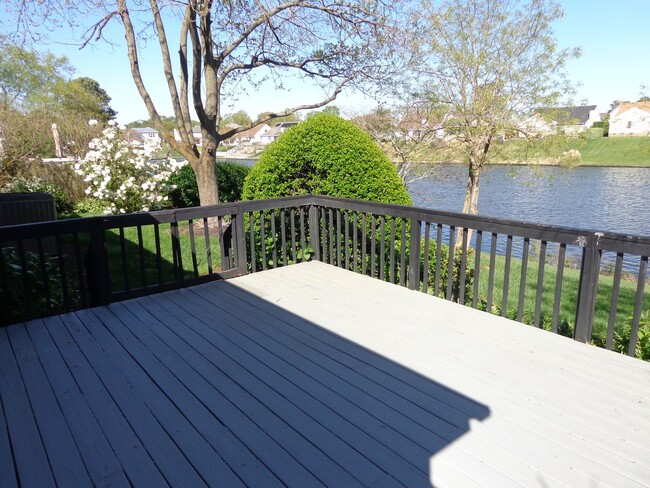 Building Photo - Cypress Point - Beautiful Water View!