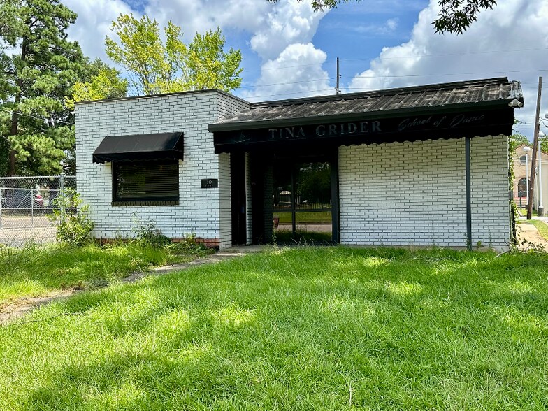 Building Photo - 510 N 5th St