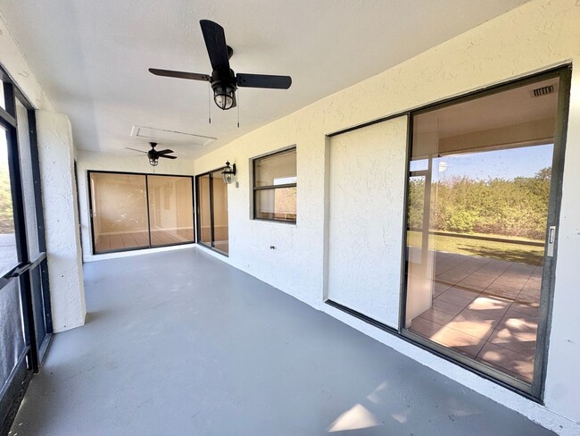 Building Photo - ** GOLDEN GATE ESTATES ** 3 BED / 2 BATH -...