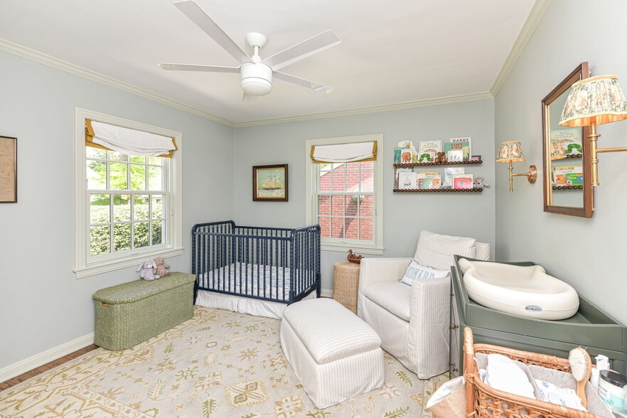 Building Photo - 5939 Gladden Dr