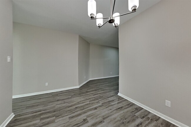 Building Photo - 16415 Lapis River Dr