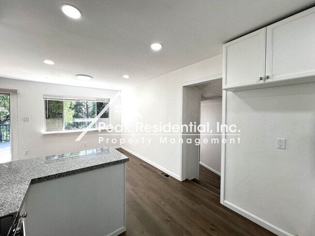 Building Photo - Wonderful 4bd/3ba Home-Must See!