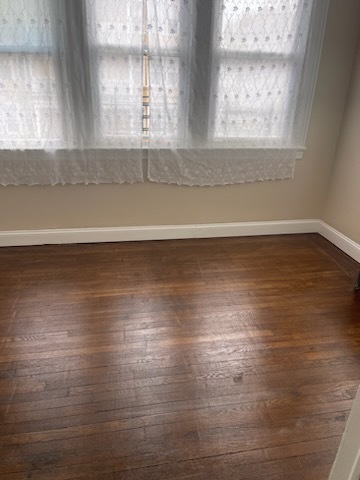 Primary Photo - 115 W Sidney Ave