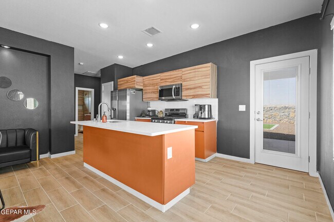 Building Photo - 12369 Polo Norte Dr