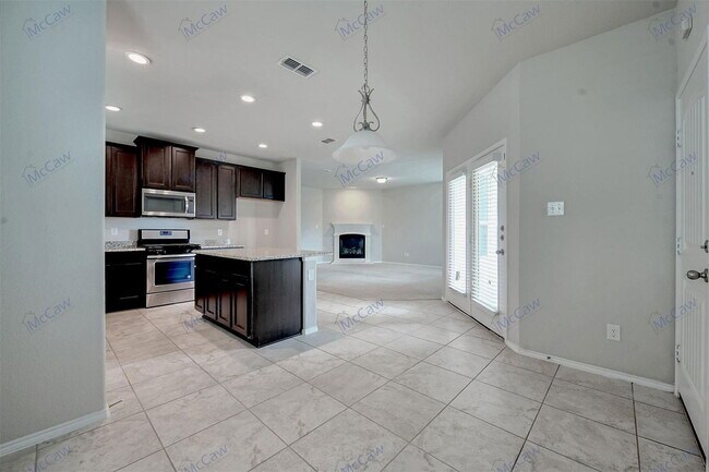 Building Photo - 1504 Emerald Tree Pl