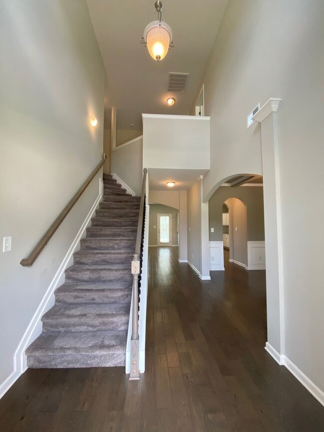 Building Photo - 216 Wild Azalea Dr