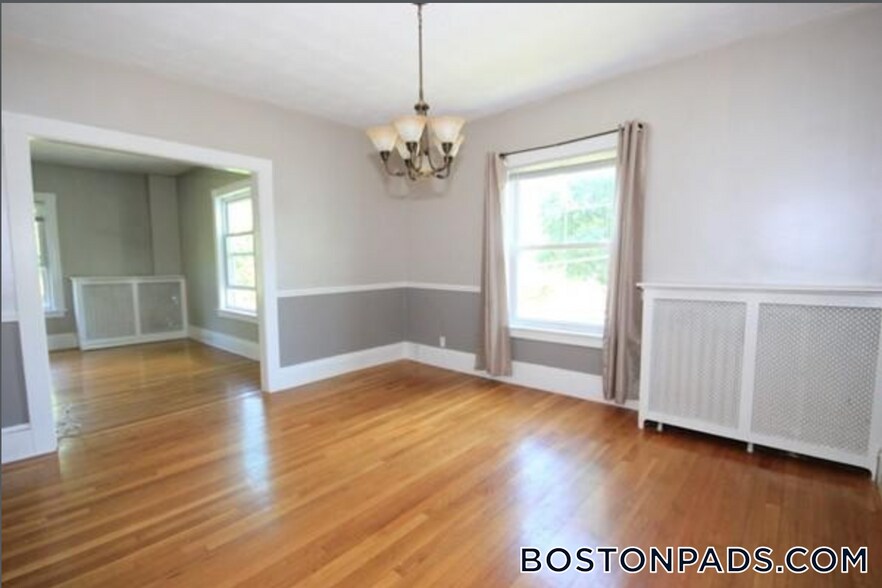 Building Photo - 50 Chestnut St