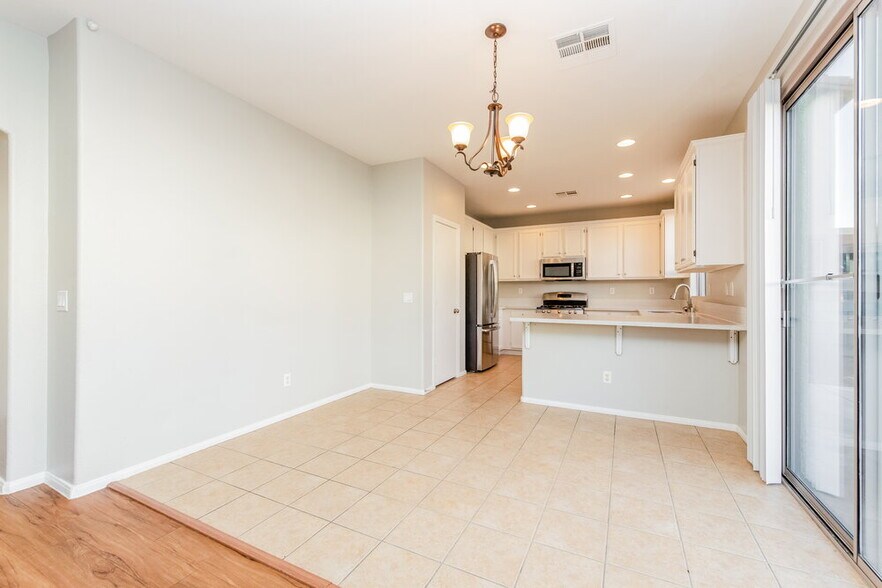 Building Photo - 5441 Pipers Stone St