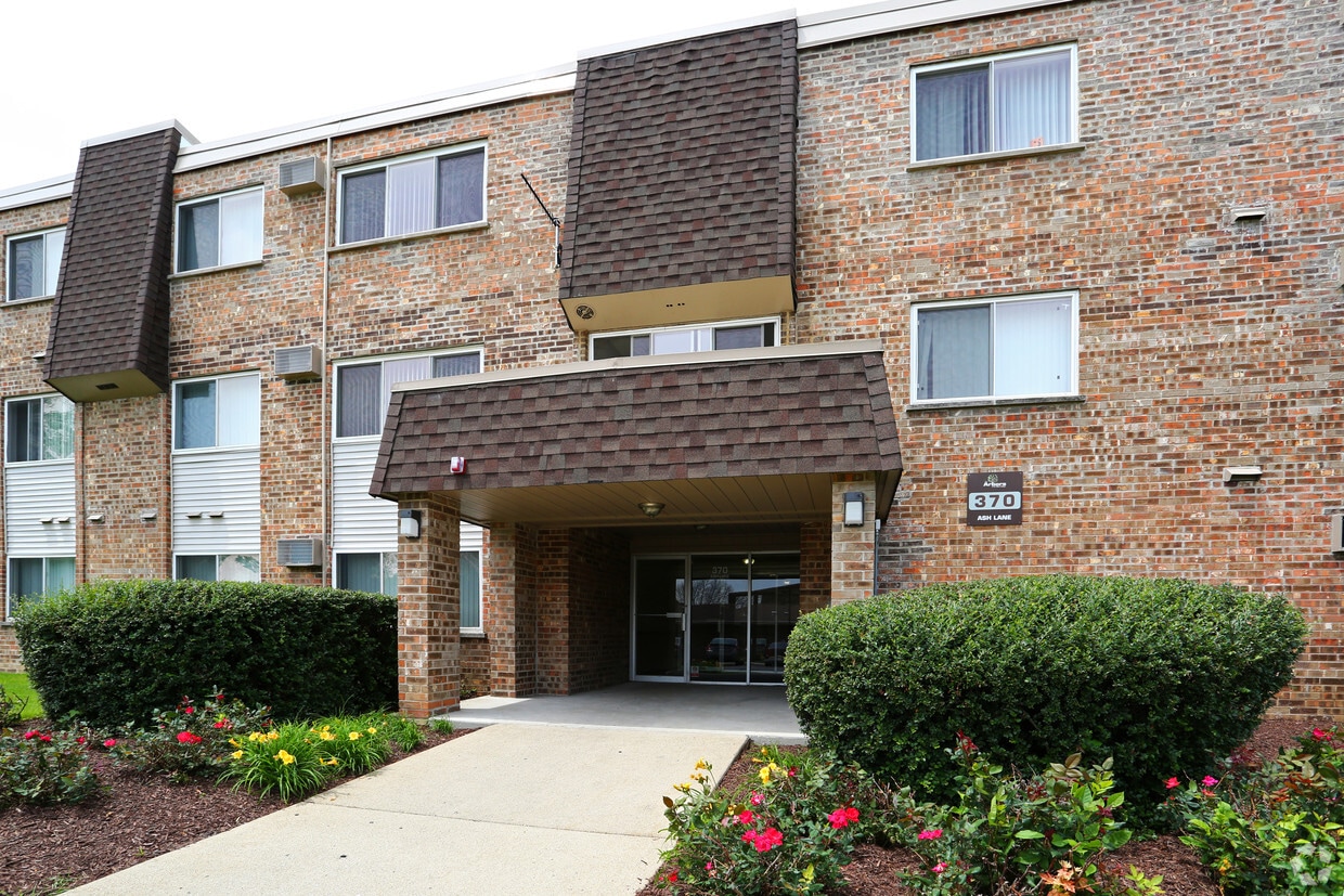 The Arbors Of Glen Ellyn Glen Ellyn Il Apartment Finder