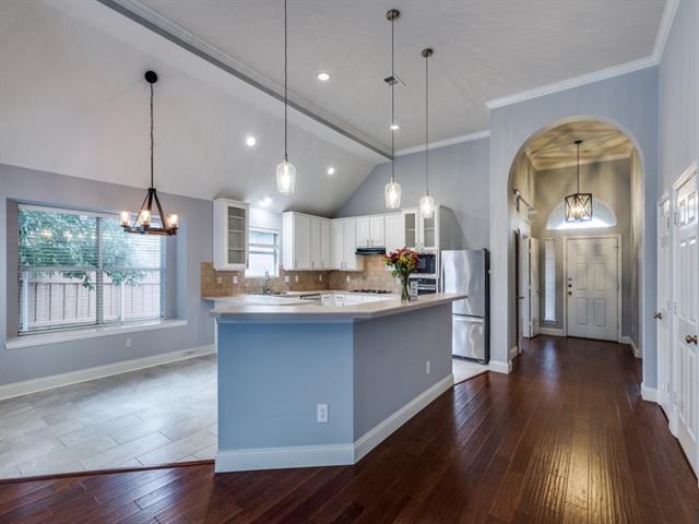 Building Photo - 4012 Lantana Ln