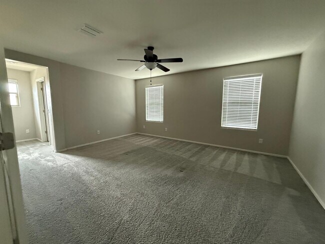 Building Photo - 16579 W Jenan Dr