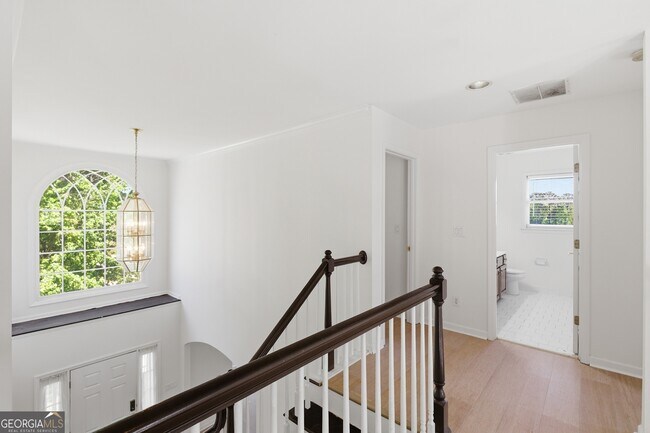 Building Photo - 1702 Clay Brooke Ct SE