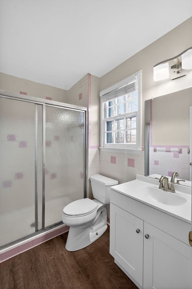 Building Photo - 12203 Westview Dr