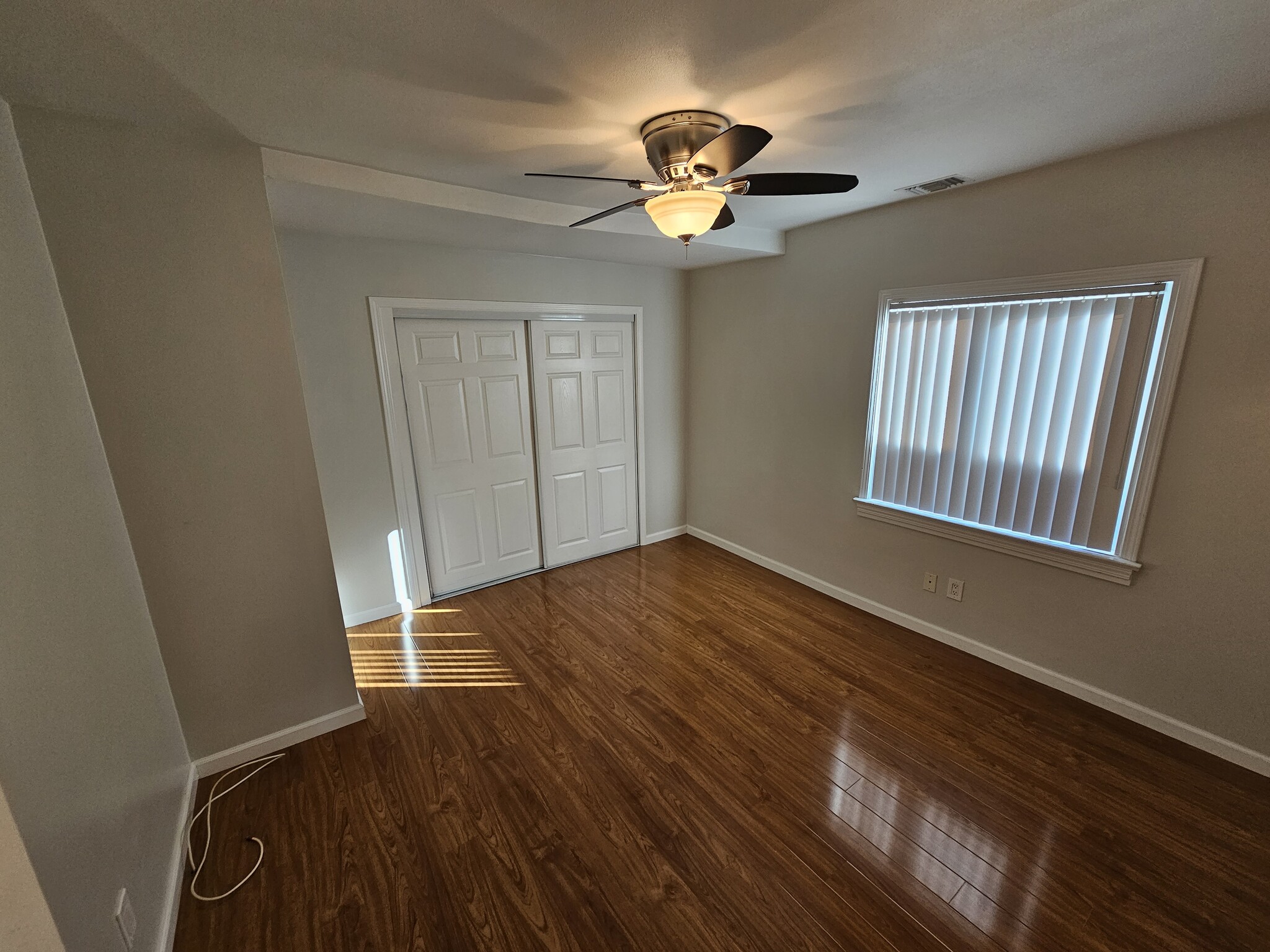 Building Photo - 501 Macdonald St