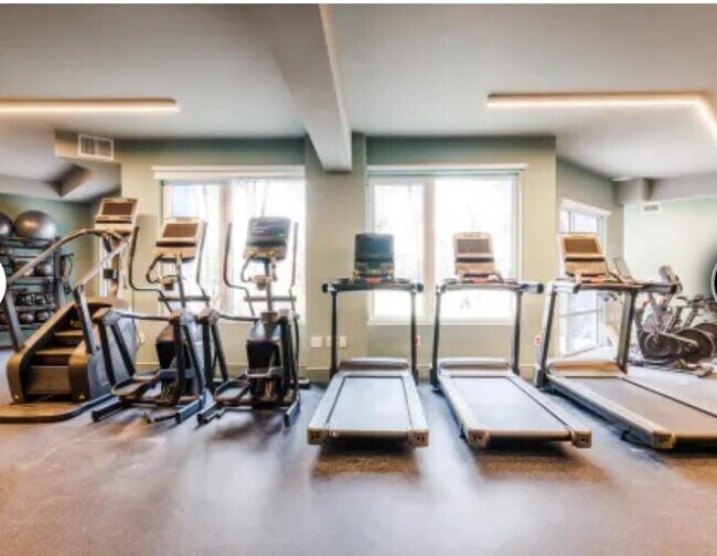 Building Photo - 1038 John F. Kennedy Blvd