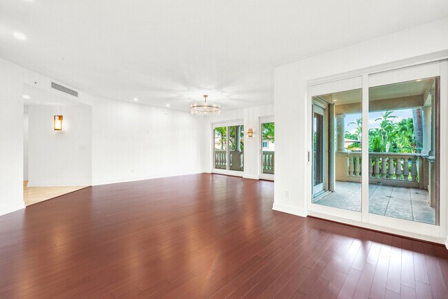 Building Photo - 13631 Deering Bay Dr