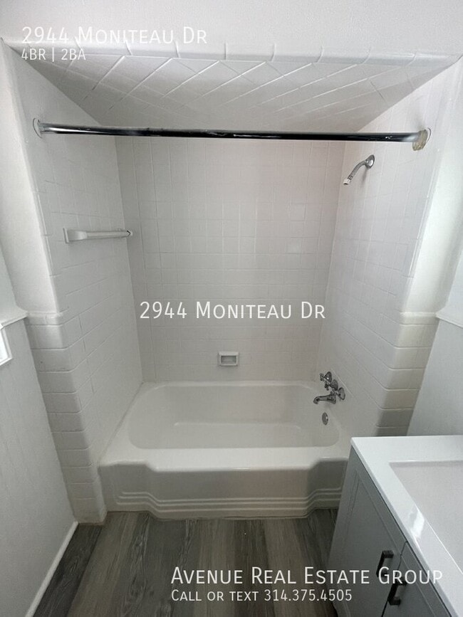 Building Photo - 2944 Moniteau Dr