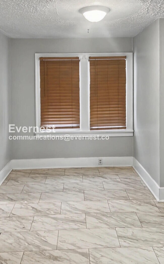 Building Photo - 1093 Georgia Ave