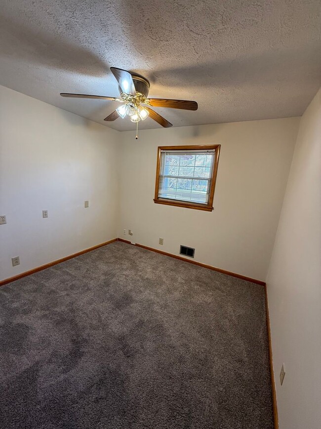 Building Photo - Great home in PRP!