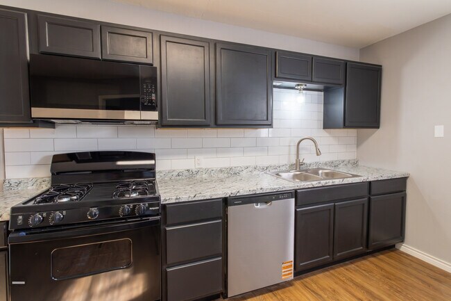 Building Photo - 3206 9th St