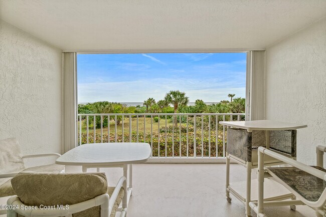 Building Photo - 8700 Ridgewood Ave